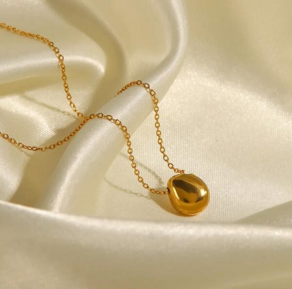 Pearl Waterproof Minimalist Necklace - Image 4